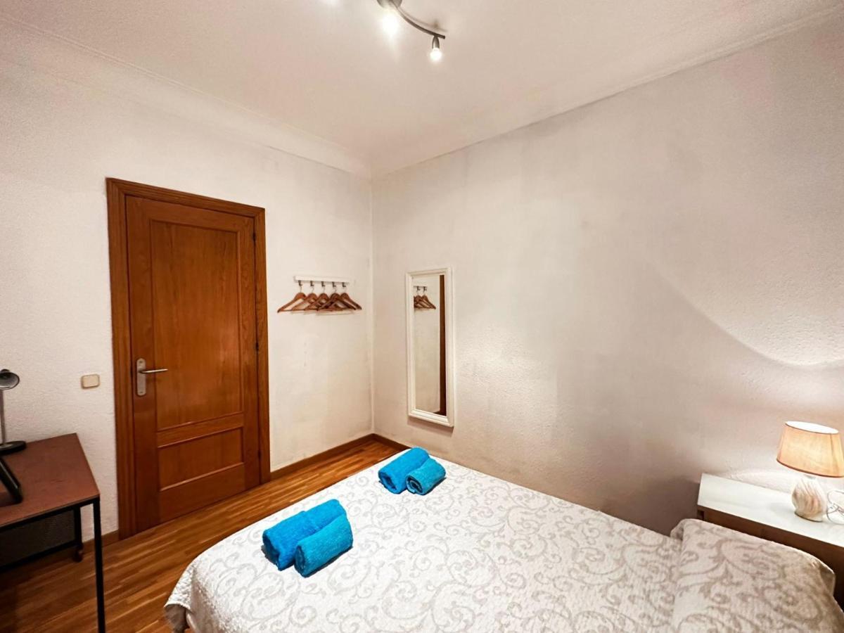 Habitaciones Acogedoras Барселона Екстериор снимка