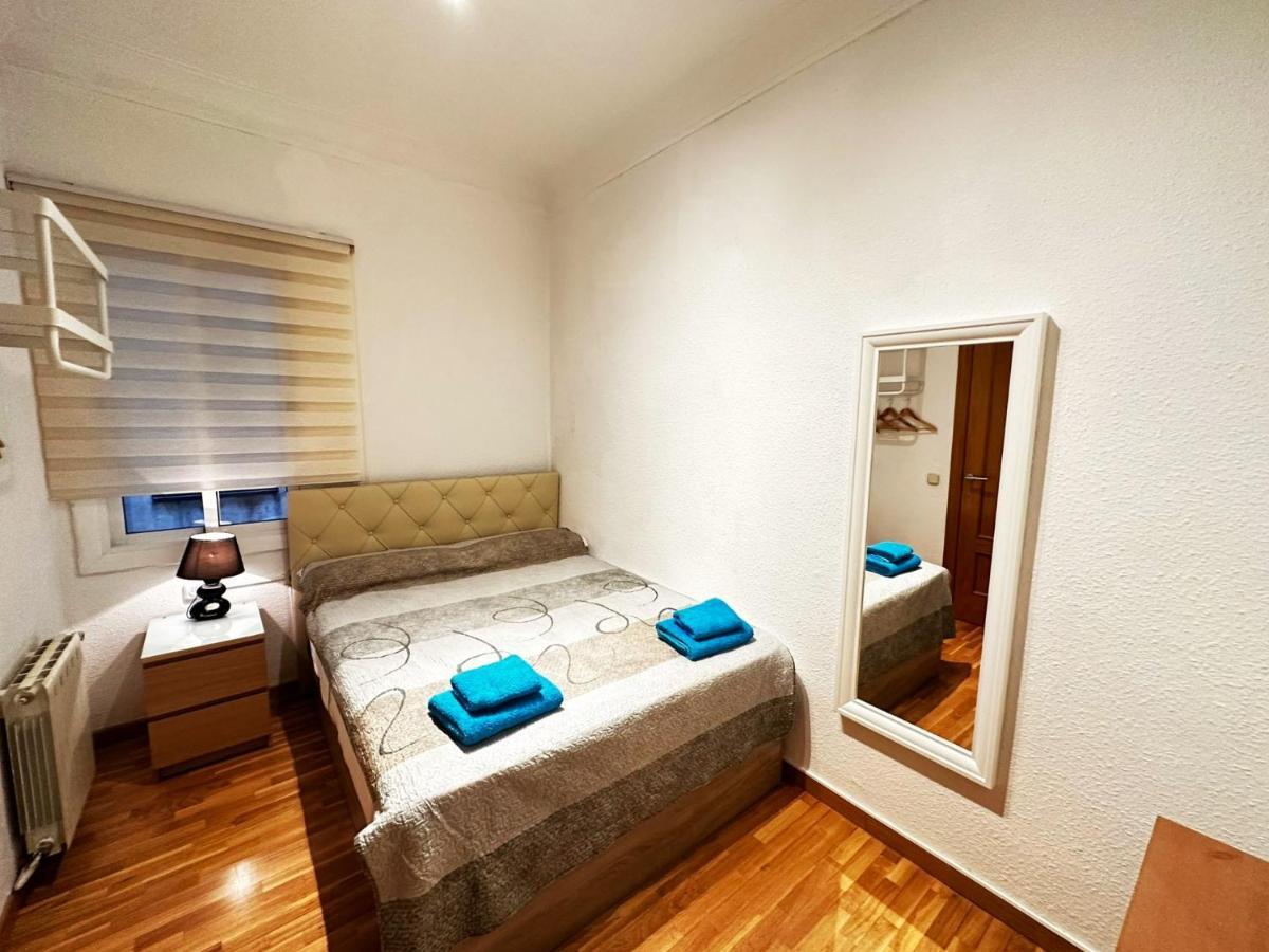Habitaciones Acogedoras Барселона Екстериор снимка