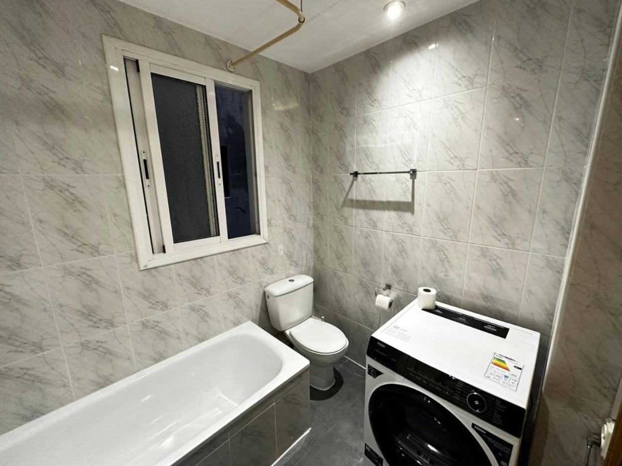 Habitaciones Acogedoras Барселона Екстериор снимка