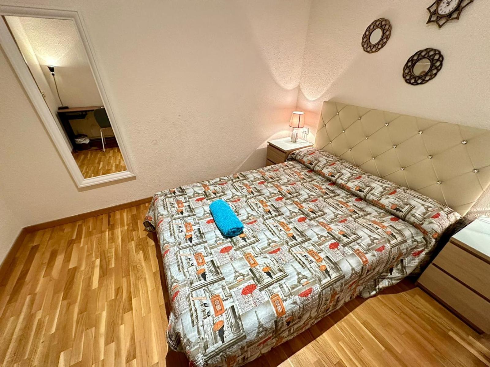Habitaciones Acogedoras Барселона Екстериор снимка